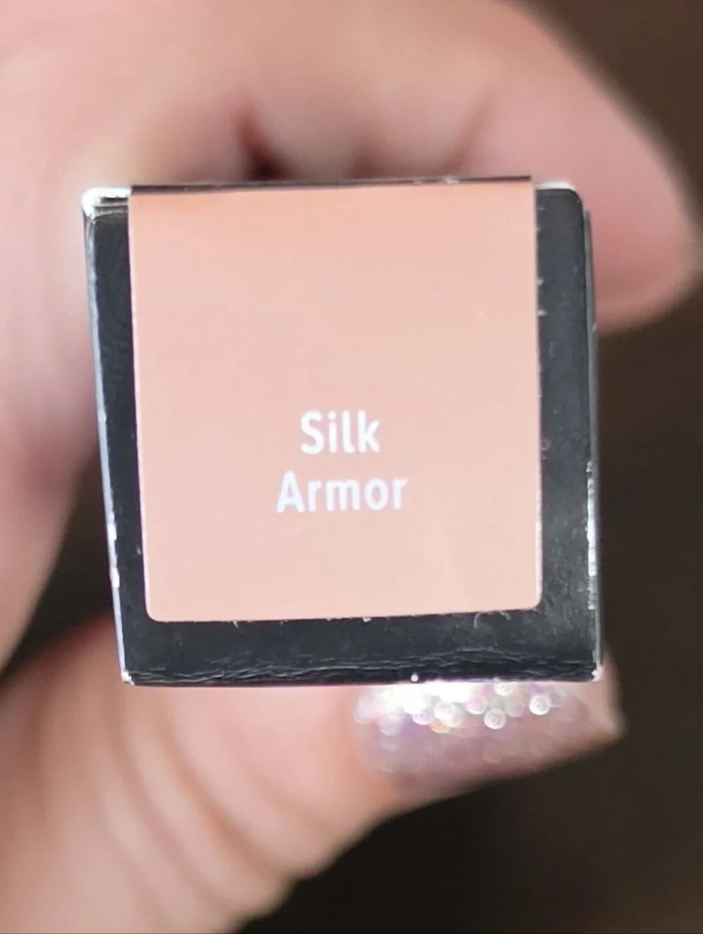 it cosmetics No Tug Eyeshadow Stick - Silk Armor